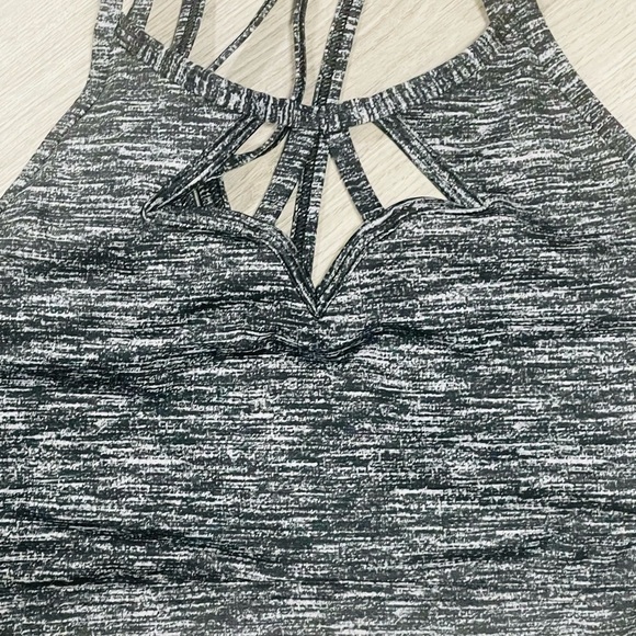 Victoria Sport Black and Gray Strappy Sports Bra with sheer design Sz Lg - Picture 4 of 9